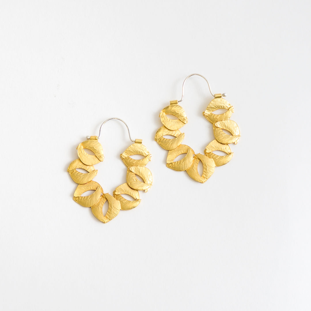 Lingua Nigra sculpture hoop earrings