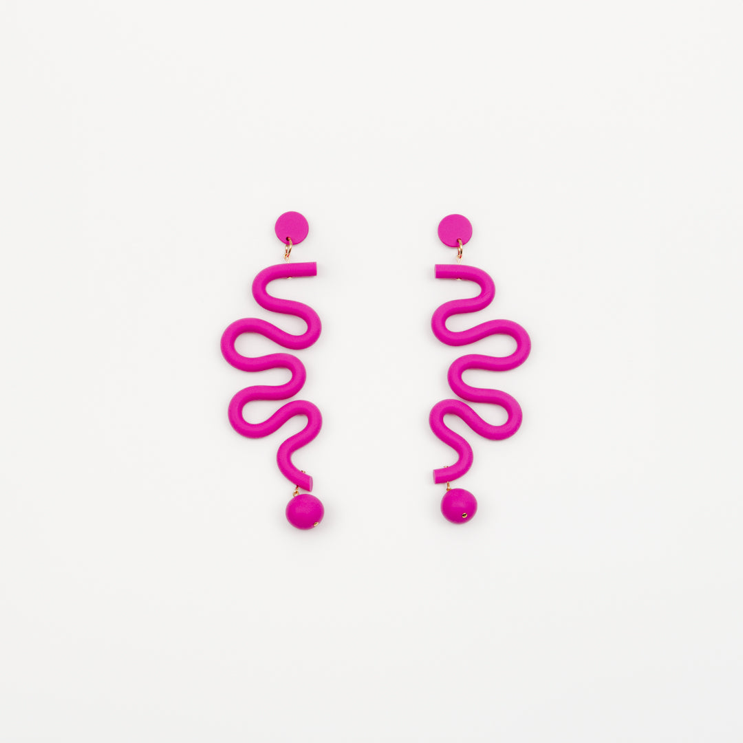 Squiggle earrings, pink