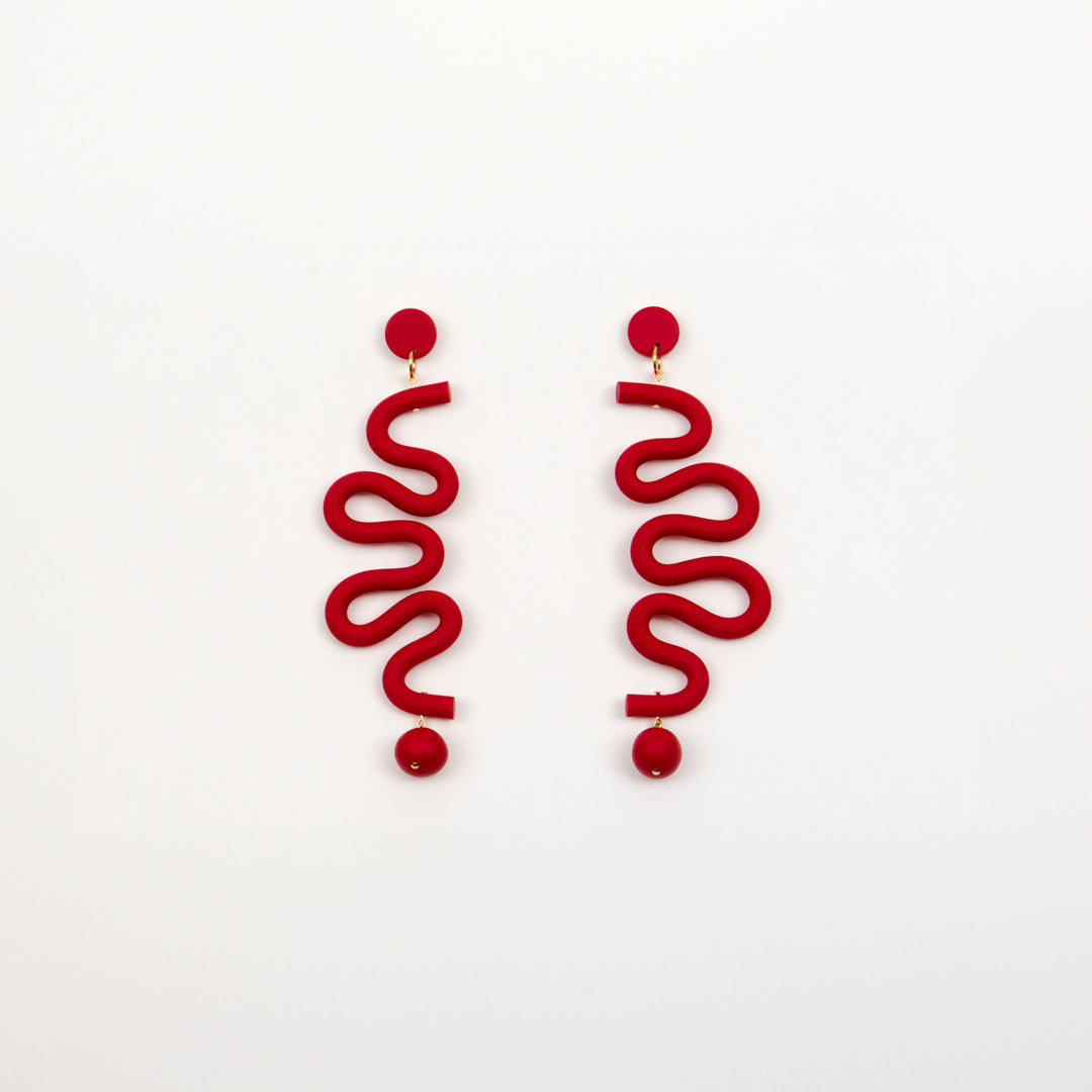 Squiggle earrings, red