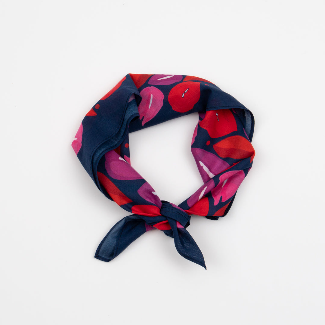 AVG &quot;Lips&quot; bandana