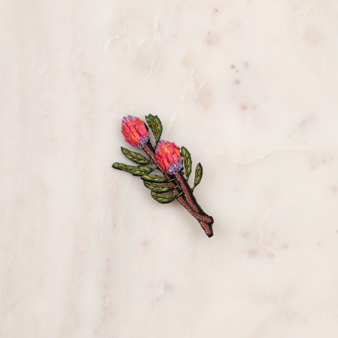 Trovelore protea flower embroidered brooch