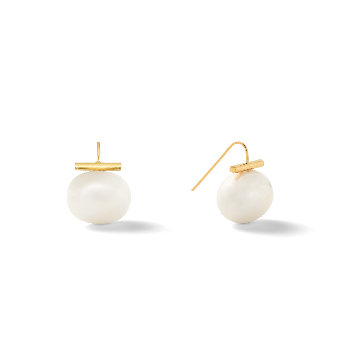 Pebble pearl earrings