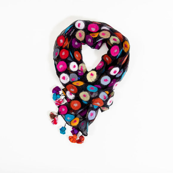 Felted polka dot scarf – Barnes Foundation